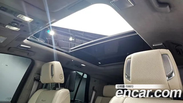 Cadillac Escalade Escalade 5 поколение — Фото автомобиля 16