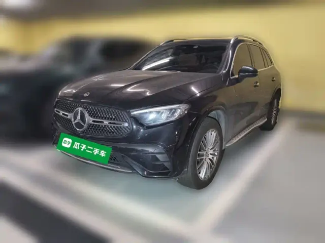 Фотография автомобиля — Mercedes-Benz GLC-Class
