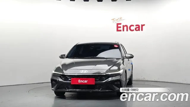 Hyundai Avante CN7 — Фото автомобиля 3