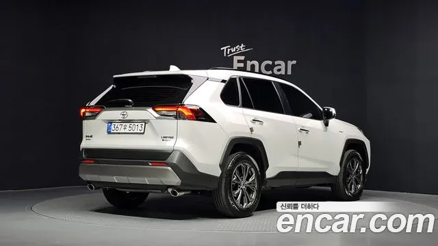 Toyota RAV4 5th Gen — Фото автомобиля 2