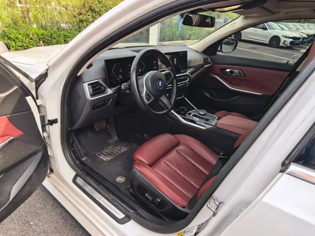 BMW i3 — Фото автомобиля 13