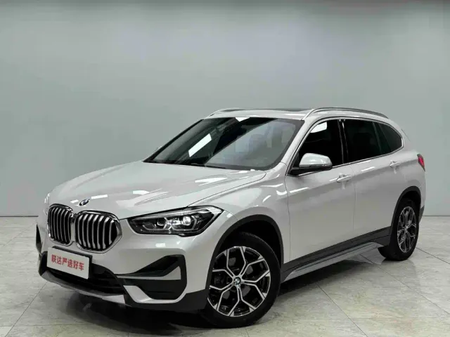 BMW X1 — Фото автомобиля 2