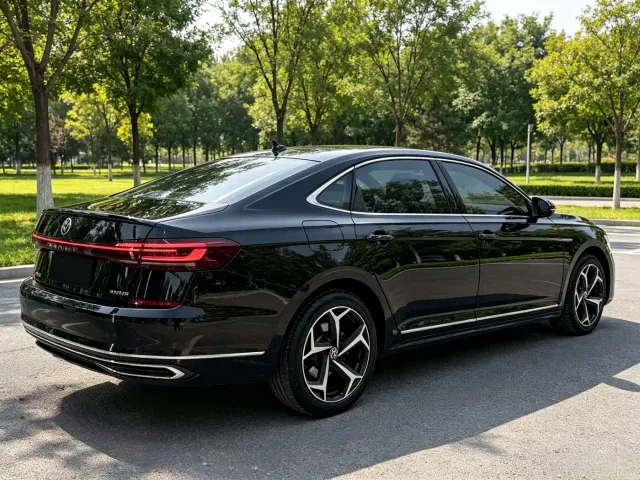 Volkswagen Passat — Фото автомобиля 6