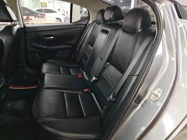 Nissan Sylphy 2023 1.6L CVT Deluxe Edition — Фото автомобиля 12