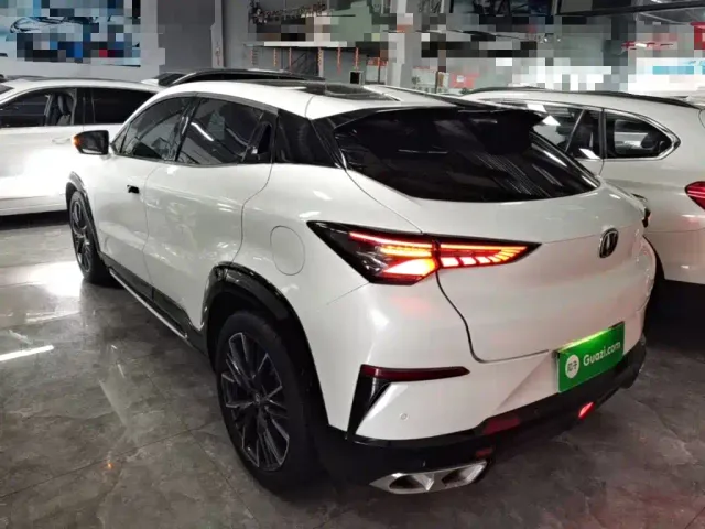 Changan UNI-T — Фото автомобиля 4
