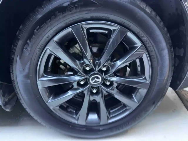 Mazda Axela — Фото автомобиля 20