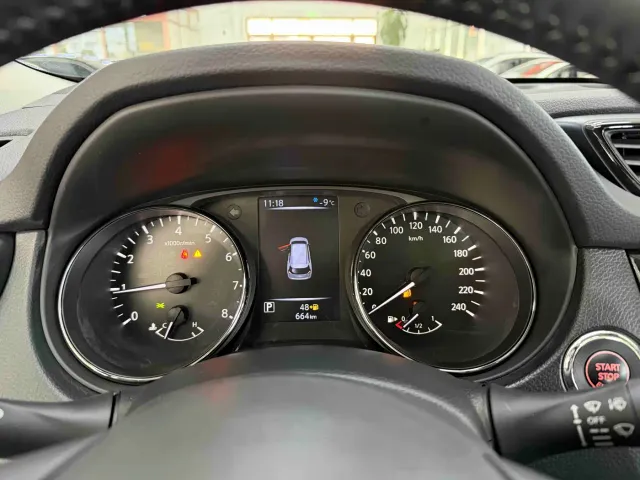 Nissan X-Trail — Фото автомобиля 10