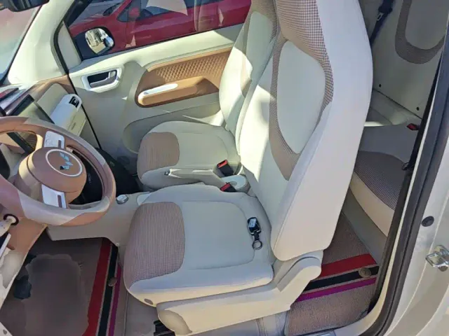 Wuling Hongguang Mini EV — Фото автомобиля 14
