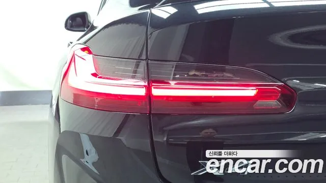 BMW X4 xDrive20i M Sport — Фото автомобиля 22