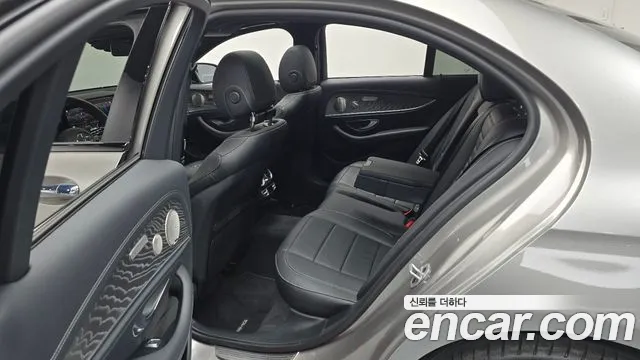Mercedes-Benz E-Class W213 — Фото автомобиля 11