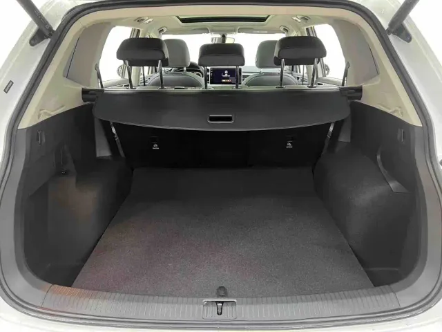 Volkswagen Tiguan L — Фото автомобиля 26