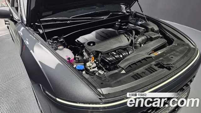Hyundai Grandeur Grandeur (GN7) 2.5 Бензин 2WD — Фото автомобиля 6