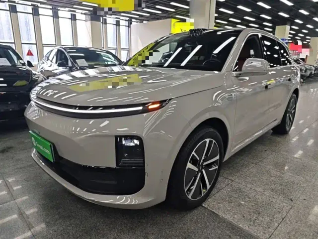 Фотография автомобиля — Li Auto L6
