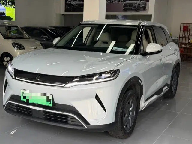 Фотография автомобиля — BYD Yuan UP