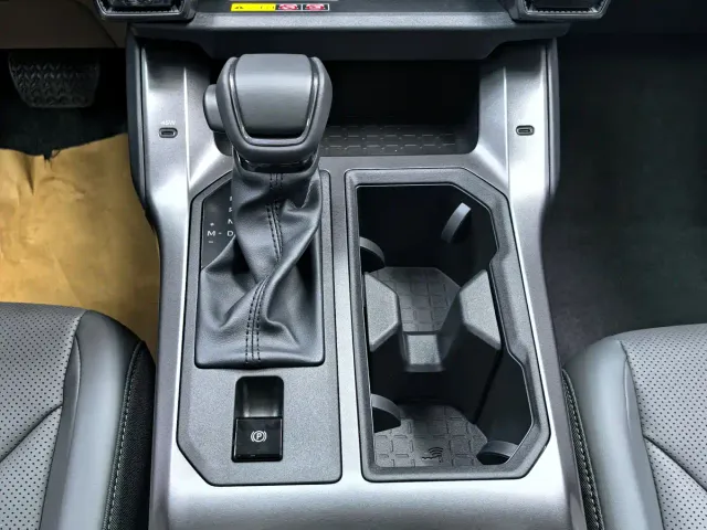 Toyota RAV4 — Фото автомобиля 13