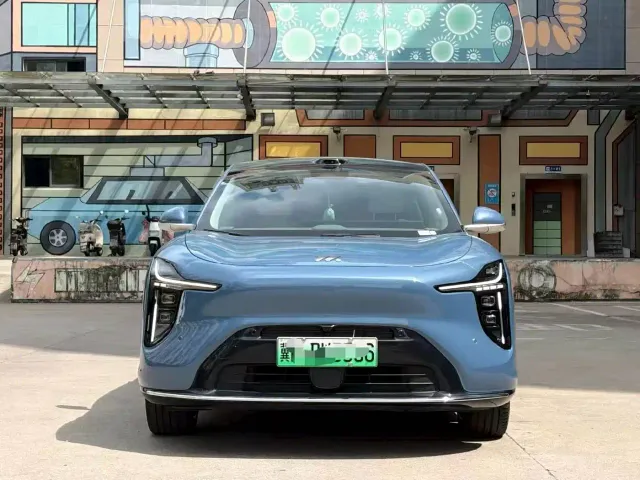 IM Motors LS6 — Фото автомобиля 2