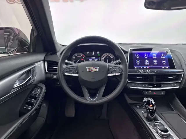Cadillac CT5 — Фото автомобиля 6