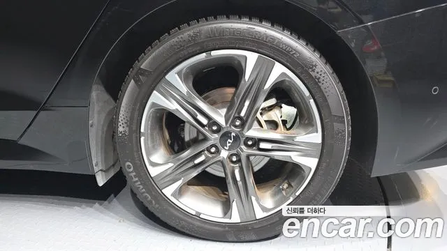 Kia K5 Signature — Фото автомобиля 5