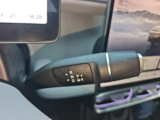 Leapmotor B10 — Фото автомобиля 13