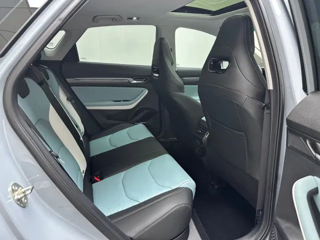 Geely Emgrand S — Фото автомобиля 6