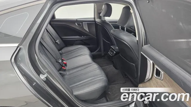 Kia K8 K8 Hybrid — Фото автомобиля 12