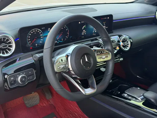 Mercedes-Benz A-Class — Фото автомобиля 7