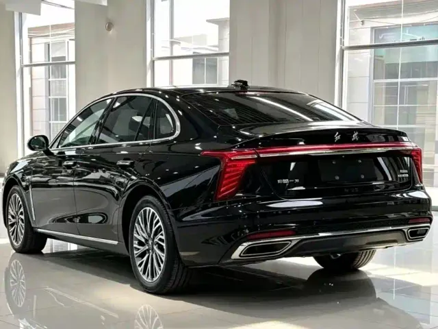 Hongqi H5 — Фото автомобиля 7