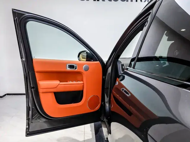 Li Auto L9 — Фото автомобиля 14