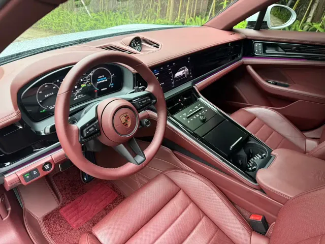 Porsche Panamera — Фото автомобиля 6