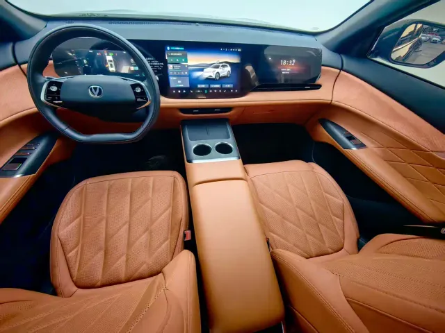 Changan CS75 Plus — Фото автомобиля 11