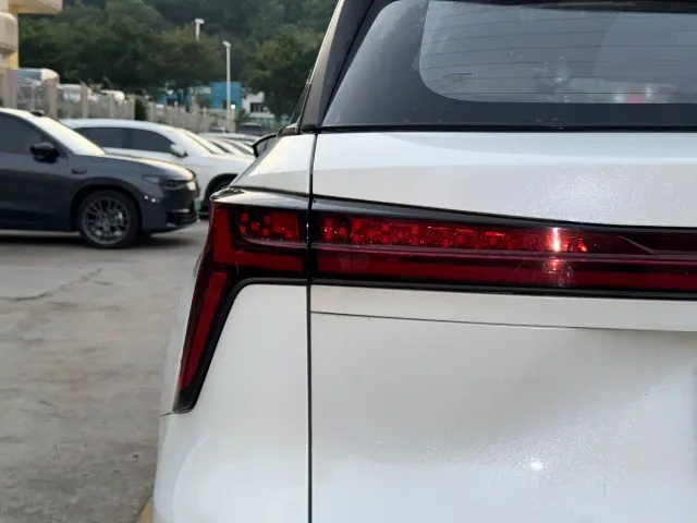 Changan CS75 Plus — Фото автомобиля 14