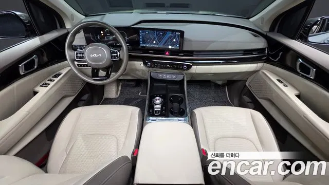 Kia Canival — Фото автомобиля 7