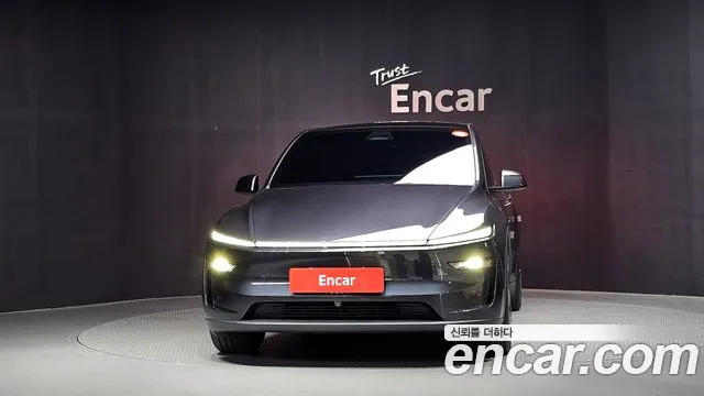 Tesla Model Y — Фото автомобиля 3
