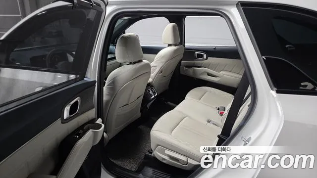 Kia Sorento — Фото автомобиля 17