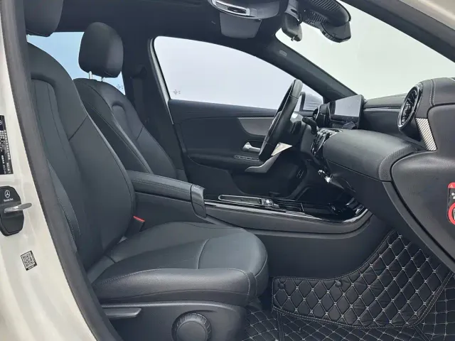 Mercedes-Benz A-Class — Фото автомобиля 9