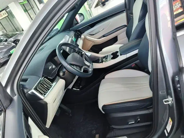 BYD Song PLUS — Фото автомобиля 14