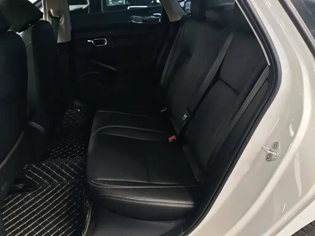 Honda Civic — Фото автомобиля 16