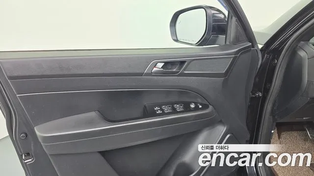 KG_Mobility_Ssangyong Rexton Новый Rexton Sport Дизель 2.2 4WD — Фото автомобиля 24