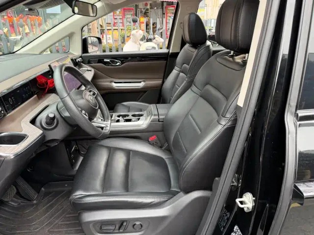 GAC Trumpchi E8 — Фото автомобиля 8