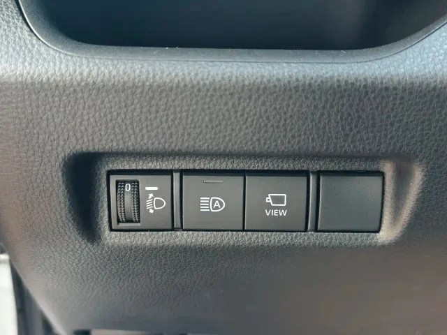 Toyota RAV4 — Фото автомобиля 12