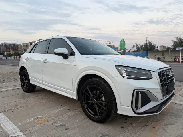 Audi Q2L — Фото автомобиля 2