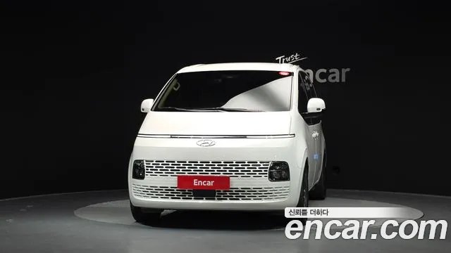Hyundai Staria — Фото автомобиля 3