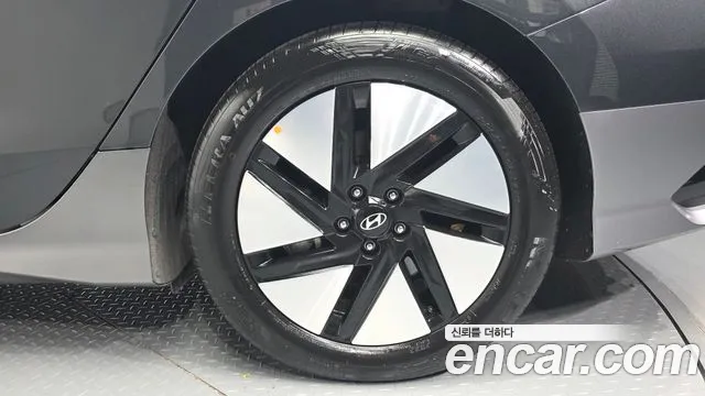Hyundai Ioniq 6 — Фото автомобиля 6