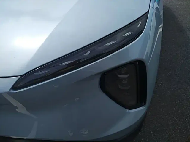 Nio ES6 — Фото автомобиля 23