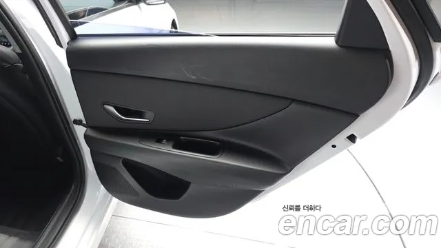 Hyundai AVANTE Avante (CN7) — Фото автомобиля 25