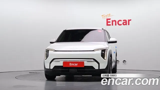 Kia EV3 — Фото автомобиля 3