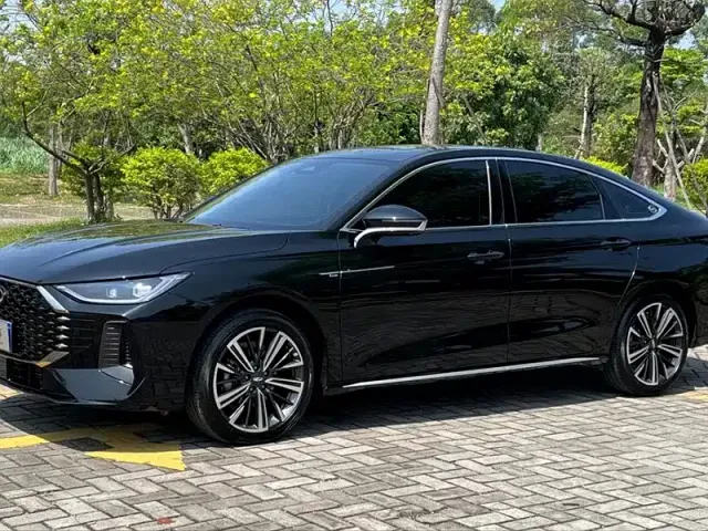 Chery Arrizo 8 PRO 2025 Pro 1.6T Luxury — Фото автомобиля 2