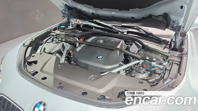 BMW 7-Series 7 серия (G70) 740i sDrive M Sport — Фото автомобиля 20