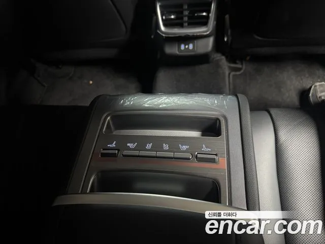 Hyundai Grandeur GN7 — Фото автомобиля 12