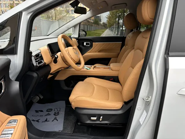 Wuling Starlight 730 — Фото автомобиля 4